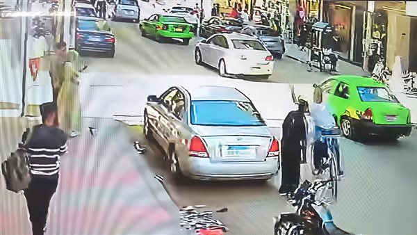 جانب من الفيديو 