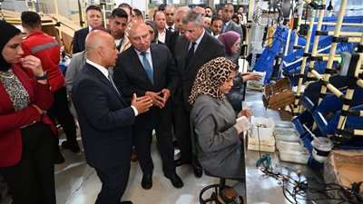 كامل الوزير: الحكومة تستعد لمبادرة تمويلية جديدة لهيكلة وتشغيل المصانع المتعثرة