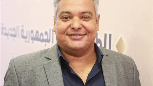 الكاتب سامح فايز