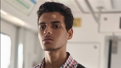 شاب فقد بصره في حادث يستغيث لعلاجه: محتاج شغل عشان أعمل عملية وأكمل تعليمي