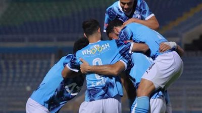 مروان حمدي وماييلي على رأس قائمة بيراميدز في مواجهة أوكلاند سيتي بالدوري