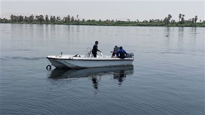 استمرار جهود الإنقاذ النهري للعثور على جثمان الشاب كيرلس في نيل إسنا| صور
