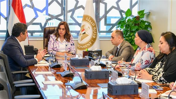 الدكتورة منال عوض