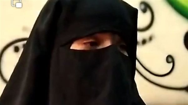 والدة الضحايا 