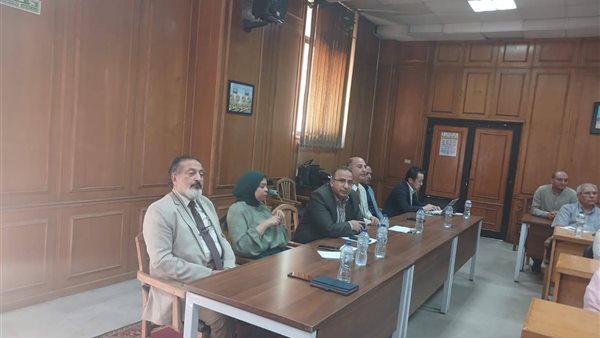 خلال الندوة