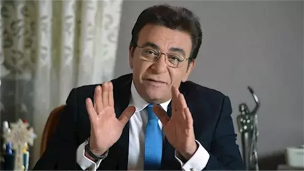 الإعلامي عاطف كامل