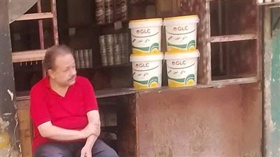لا بينزّل بضاعة ولا بيبيع.. استغاثة لدعم صاحب محل بويات في إمبابة للشراء منه: بناته على وش جواز وحالته صعبة