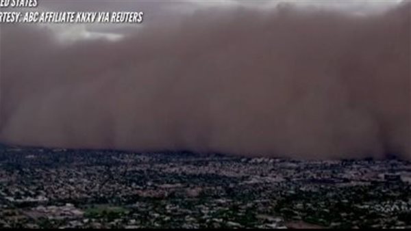 مشهد العاصفة 