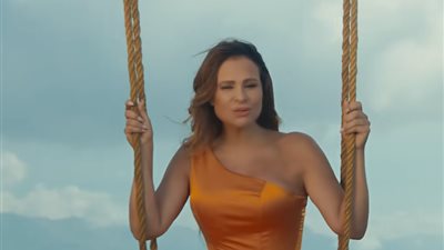 بتوقيع بتول عرفة.. كارول سماحة تطرح فيديو كليب جديدًا بعنوان وقت الحب