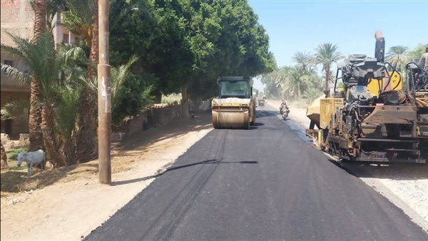 رصف الشوارع بأسيوط