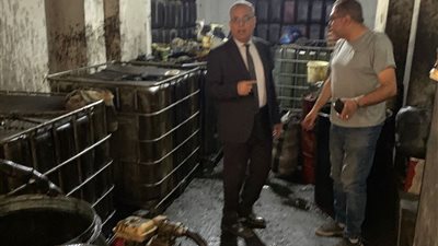 ضبط 7 آلاف لتر زيوت سيارات ومخبز مخالف في حملة تموينية مكبرة بالدقهلية