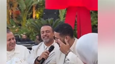 بكاء عريس خلال عقد قرانه يثير تعاطف مستخدمي السوشيال ميديا.. ومصطفى حسني: الحب بهدلة يا صاحبي