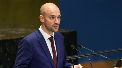 فرنسا تندد بإلغاء أمريكا تأشيرات محمود عباس وأعضاء السلطة الفلسطينية لحضور اجتماعات الأمم المتحدة