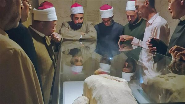 وفد من وزارة الأوقاف