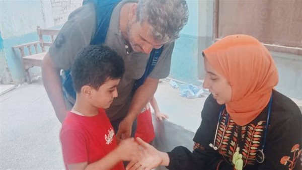 جانب من القافلة الطبية