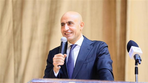 محمد عبد اللطيف وزير