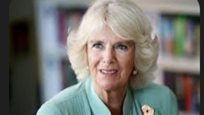 محاولة اعتداء داخل قطار.. سيرة جديدة تكشف واقعة صادمة في حياة الملكة كاميلا