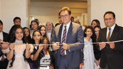 وزير الثقافة يفتتح المعرض السنوي العاشر لفصول الرسم بمركز تنمية المواهب | صور