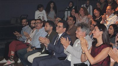 وزير الثقافة يشهد العرض المسرحي حواديت بمركز الإبداع الفني ويشيدان بأداء المواهب الشابة