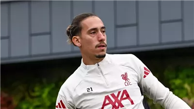 رسميًا.. تسيميكاس ينضم إلى روما على سبيل الإعارة لمدة موسم 