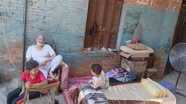 جانب من معاناة الأهالي