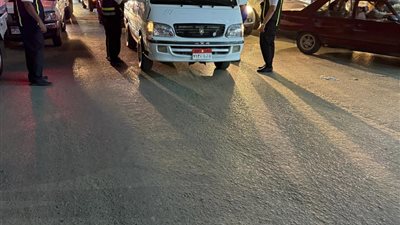 محافظ الدقهلية: لا تهاون مع تجاوزات التاكسي والسرفيس.. واستمرار الحملات المرورية ليلًا ونهارًا بالمنصورة