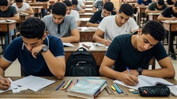 طلاب الدبلومات الفنية