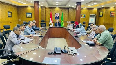 مدير تعليم القليوبية يعقد اجتماعًا موسعًا لمتابعة الاستعدادات للعام الدراسي الجديد 