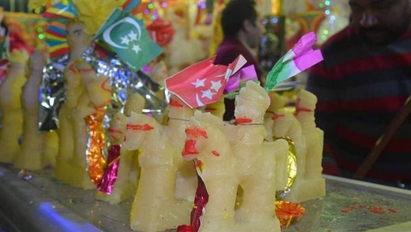 عروسة وحصان المولد