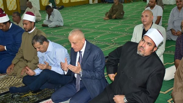 محافظ الأقصر خلال