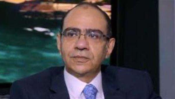  الدكتور حسام حسني