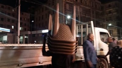 غلق وتشميع 3 محلات ورفع 130 إشغال خلال حملة مكبرة لمتابعة مواعيد الغلق بالإسكندرية