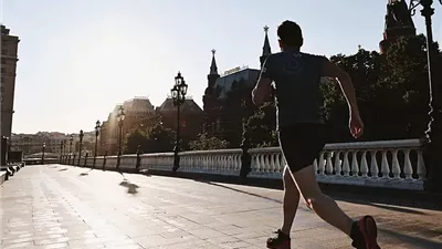 الطريقة الآمنة لـ الجري بعد سن الخمسين.. تعرف على الفوائد