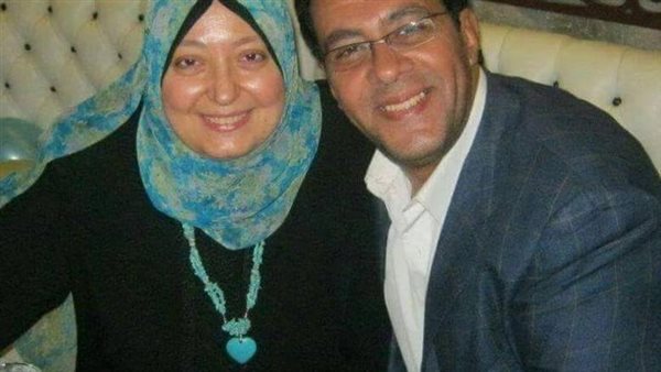 زوجة الفنان تامر