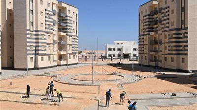 وزير الإسكان: 90٪ نسبة تنفيذ 6994 وحدة بسكن لكل المصريين في العاشر من رمضان