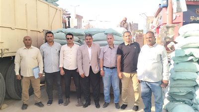 ضبط 109 شيكارة دقيق مدعم قبل بيعها في السوق السوداء ببني سويف