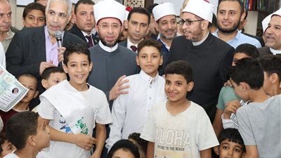 استقبله الأهالي بالزغاريد.. وزير الأوقاف يشهد احتفالية تكريم الأطفال من حفظة القرآن بأحد مساجد المرج