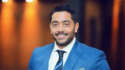 حق الرد.. أحمد فلوكس عن حصوله على الدكتوراه الفخرية: ناس كلموني قالولي إحنا تبع جامعة في بريطانيا وحضرت للحديث عن معاناة فلسطين