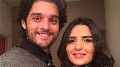 ياسمين جيلان تستعين بـ آية قرآنية في أول تعليق منها بعد طلاقها من عمر خورشيد