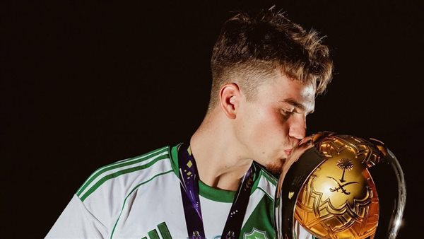 ماتيو دامس لاعب الأهلي