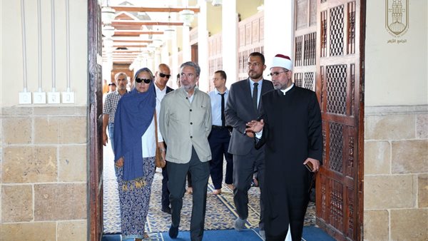 السفير الإيطالي بالجامع