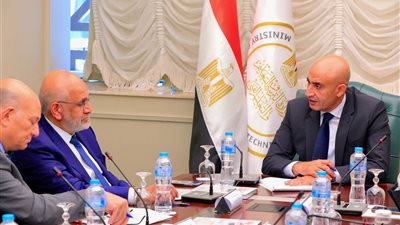 وزير التعليم يبحث مع مجموعة البنك الدولي تعزيز التعاون لتطوير المنظومة التعليمية وتطبيق البكالوريا