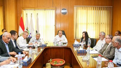 القابضة للأدوية تستهدف تحقيق 18 مليار جنيه إيرادات خلال عام 5202 ـ 2026.. و3 مليارات جنيه أرباحًا