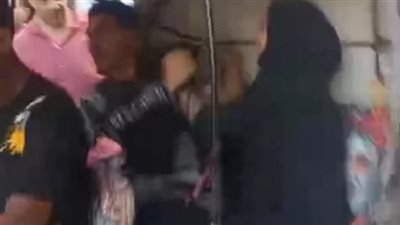 ضبط شاب تعدى على شقيقته بالضرب في الشارع بعد مغادرتها المنزل بالمحلة