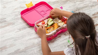 احذري اللبن.. أفكار فطور صحي قبل المدرسة تمنح أطفالك النشاط