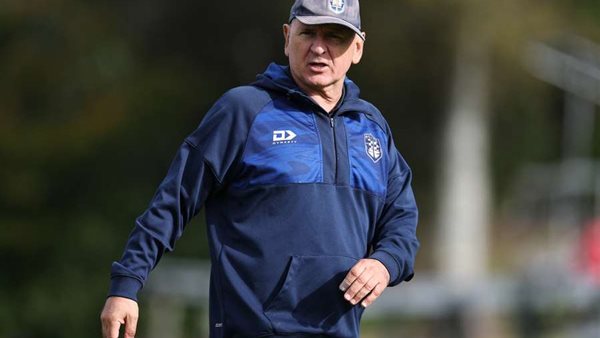 مدرب أوكلاند سيتي