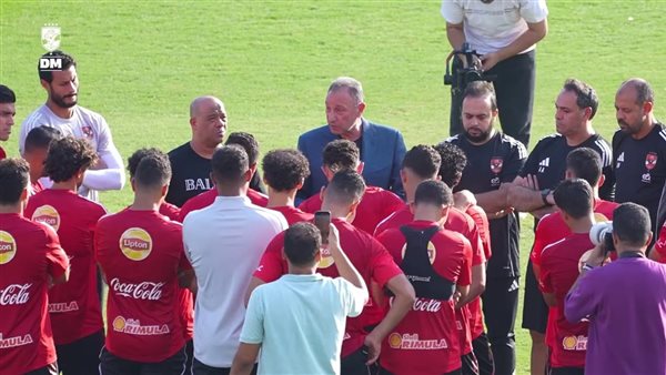 الخطيب في مران سابق