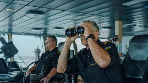 أحد عناصر الجيش السويدي