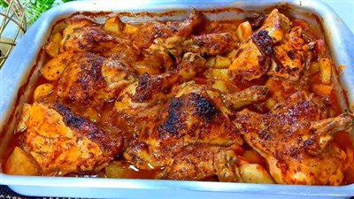 يعشقها الأطفال والكبار.. طريقة عمل صينية البطاطس بالفراخ نجلاء الشرشابي