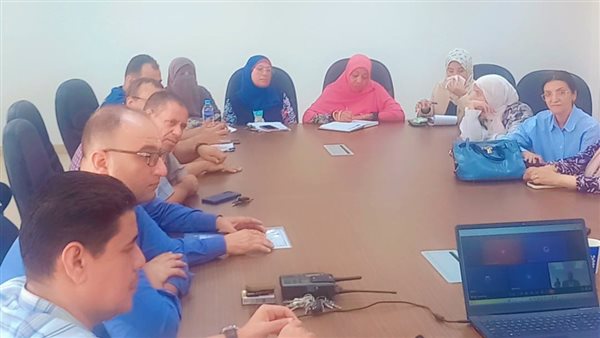 جانب من لقاء مدير